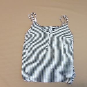 Old navy top size small